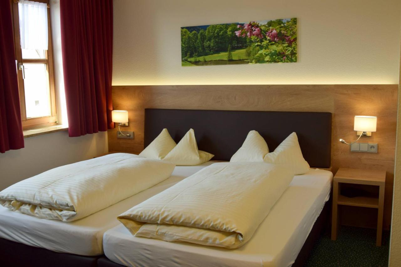 Hotel Gasthof Zum Loewen Velburg Pokoj fotografie