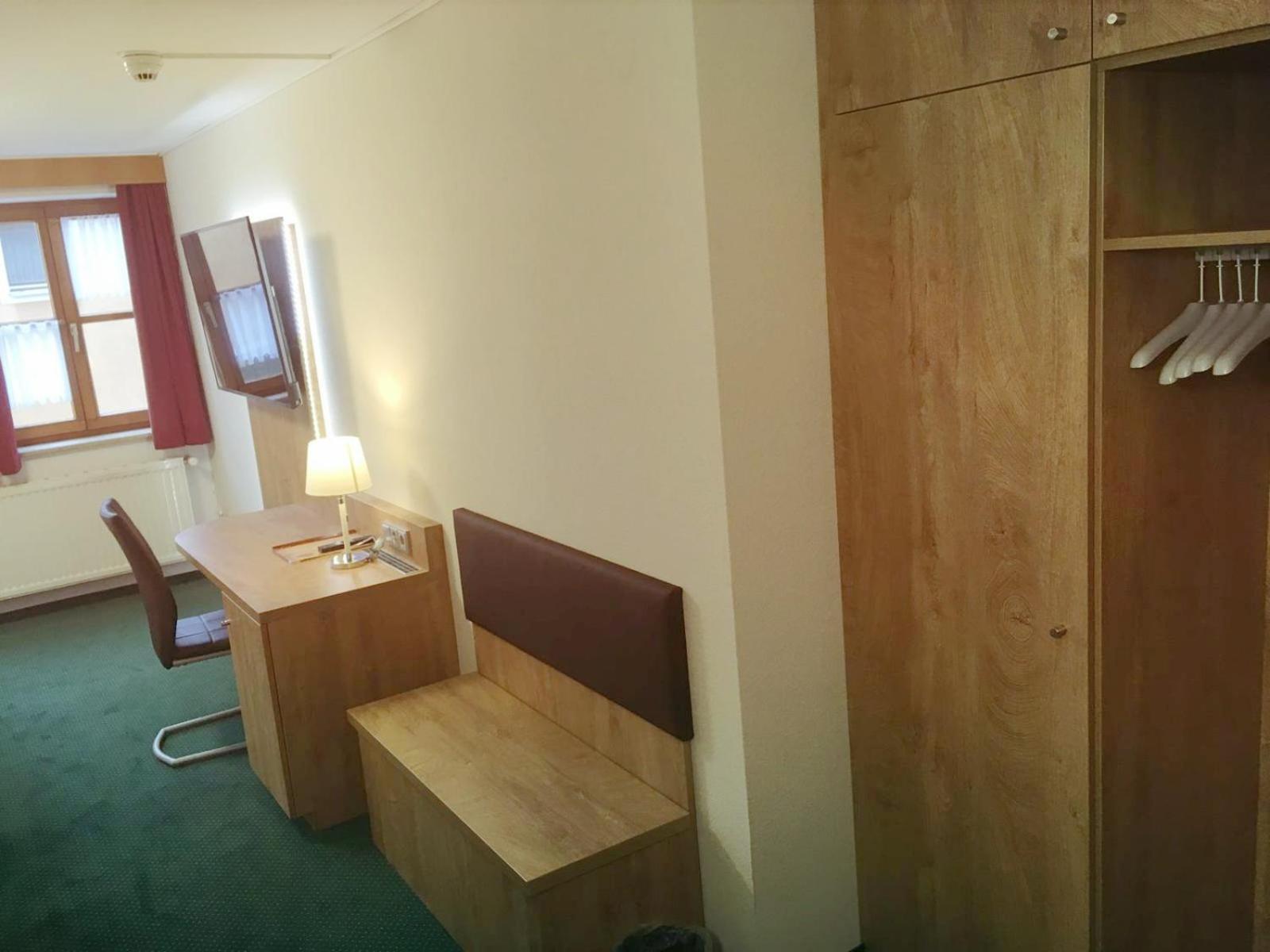 Hotel Gasthof Zum Loewen Velburg Pokoj fotografie