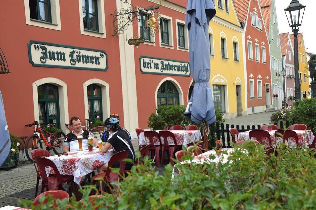 Hotel Gasthof Zum Loewen Velburg Exteriér fotografie
